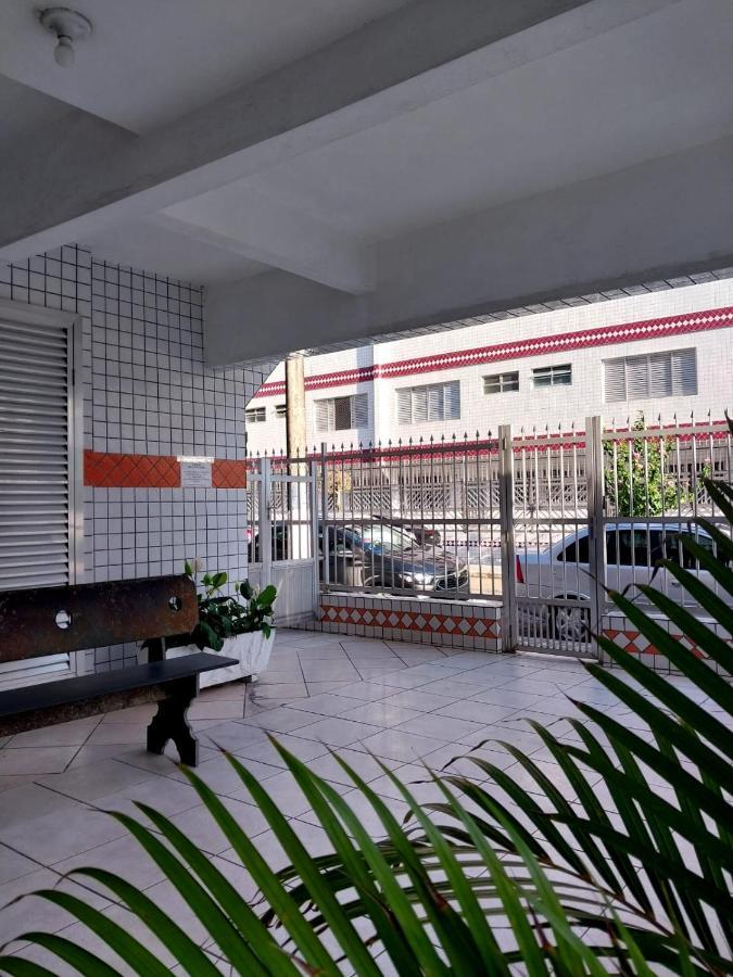 Apartment 300 Metros Da *
