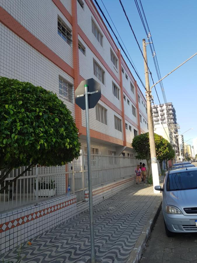 Apartment 300 Metros Da *