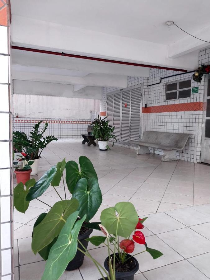 Apartment 300 Metros Da